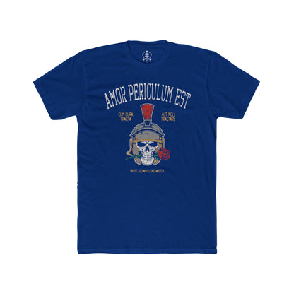Amor periculum est T-shirt