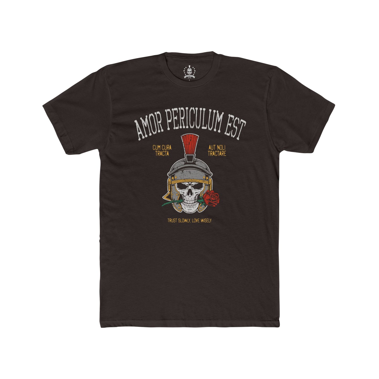 Amor periculum est T-shirt