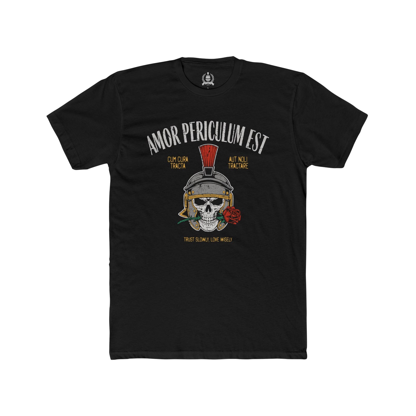 Amor periculum est T-shirt