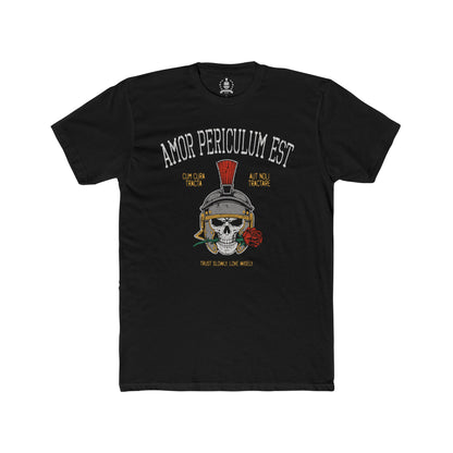 Amor periculum est T-shirt